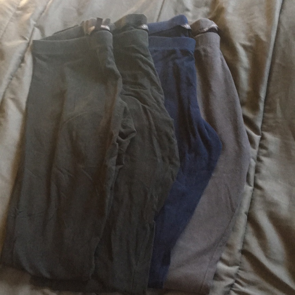 ❗️sold❗️Bundle of 4 Victoria Secret Daily Legging